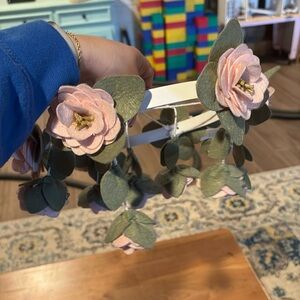 Pottery barn kids rose petal mobile guc only the mobile piece